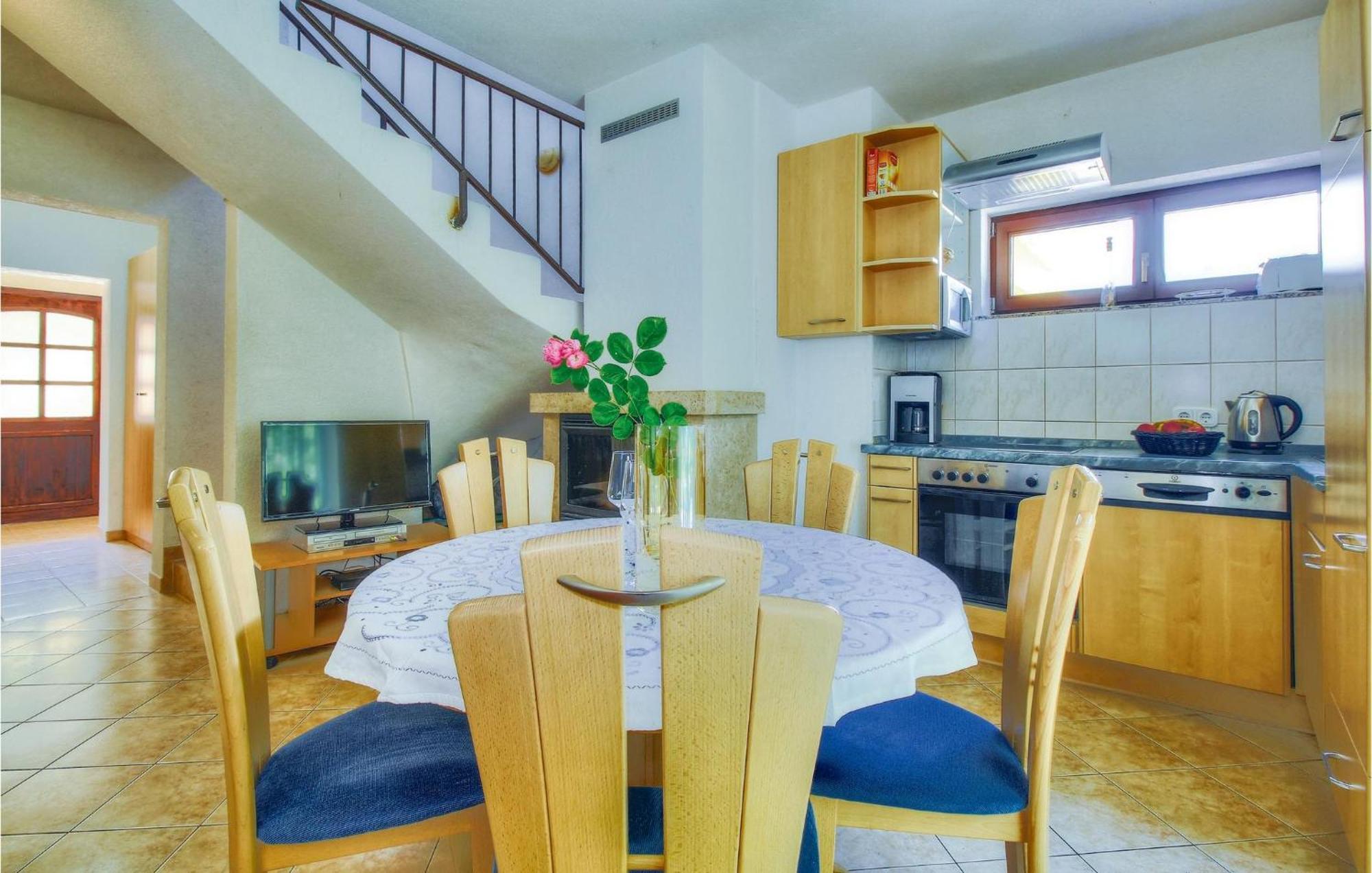 3 Bedroom Gorgeous Home In บูเย ภายนอก รูปภาพ